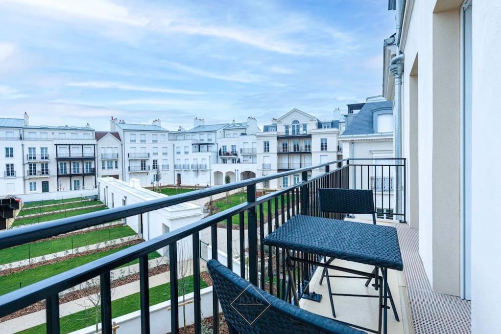 Palladium Appartement Disneyland Bmyguest Serris Exterior photo